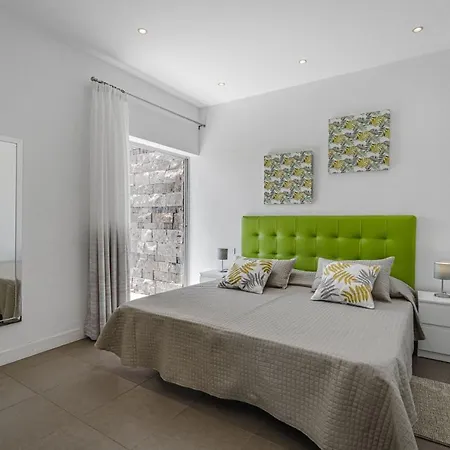 וילה Lux 31 אדחה